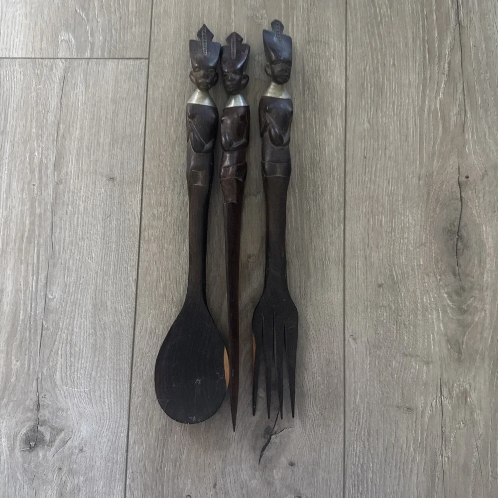 3 VINTAGE PRIMITIVE WOODEN CARVED‎ KITCHEN UTENSILS 15